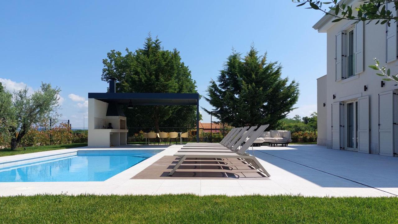 Villa Eden Hill Vizinada Exterior photo